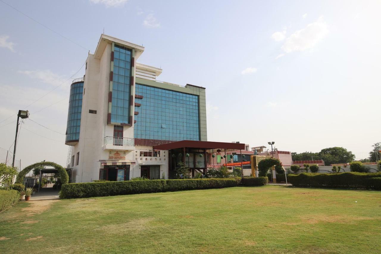 Hotel Deep Palace Jind Zewnętrze zdjęcie