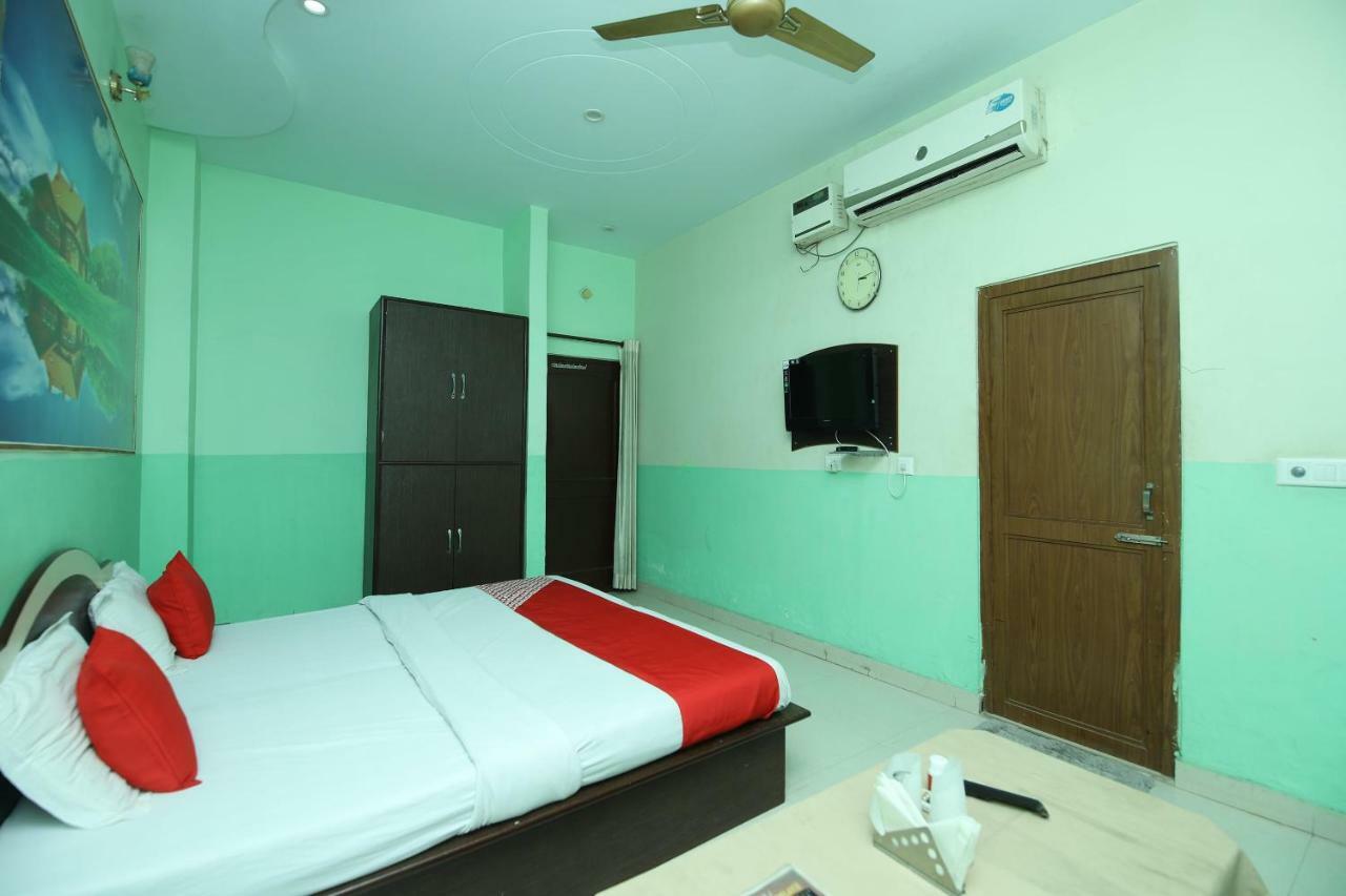 Hotel Deep Palace Jind Zewnętrze zdjęcie