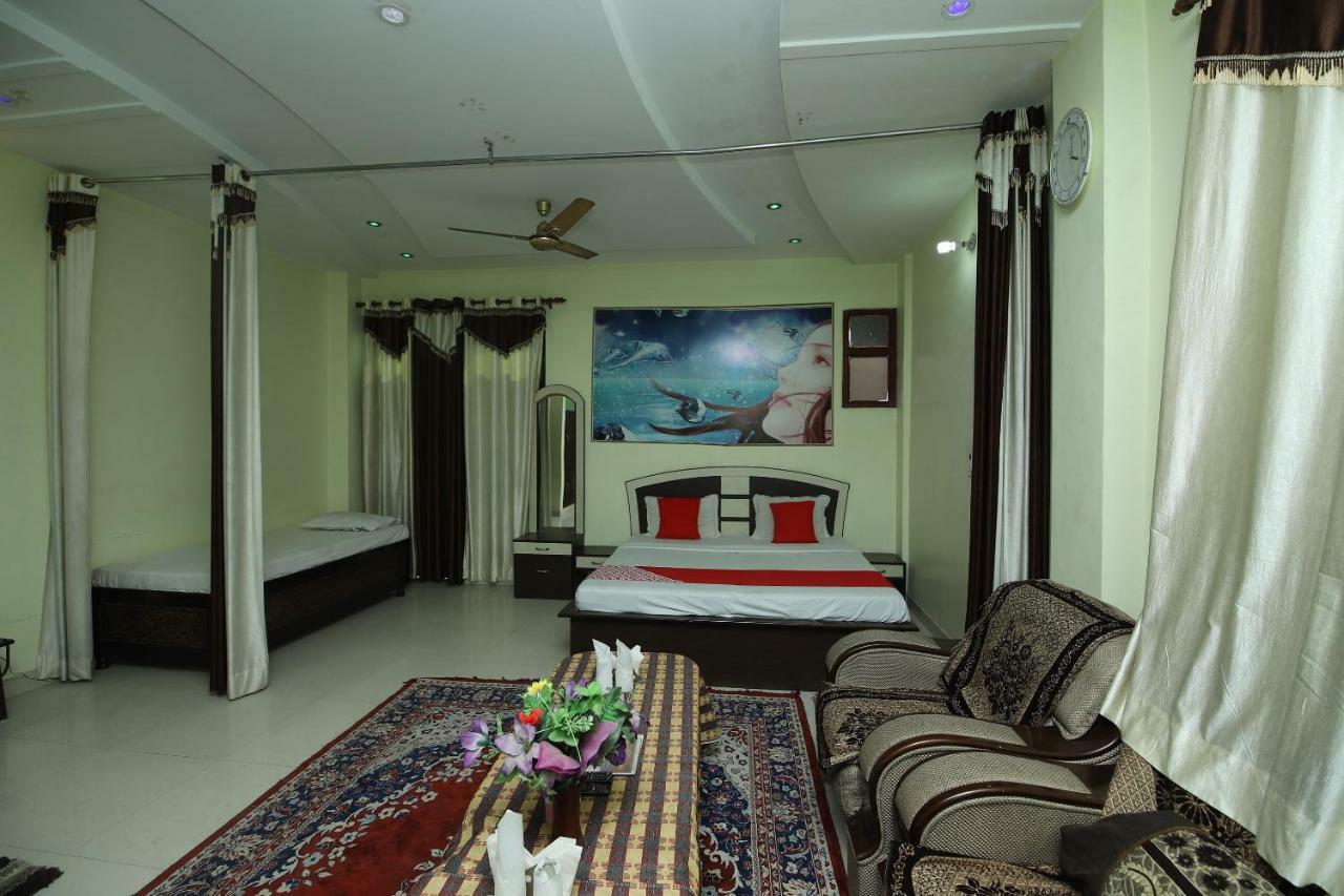 Hotel Deep Palace Jind Zewnętrze zdjęcie